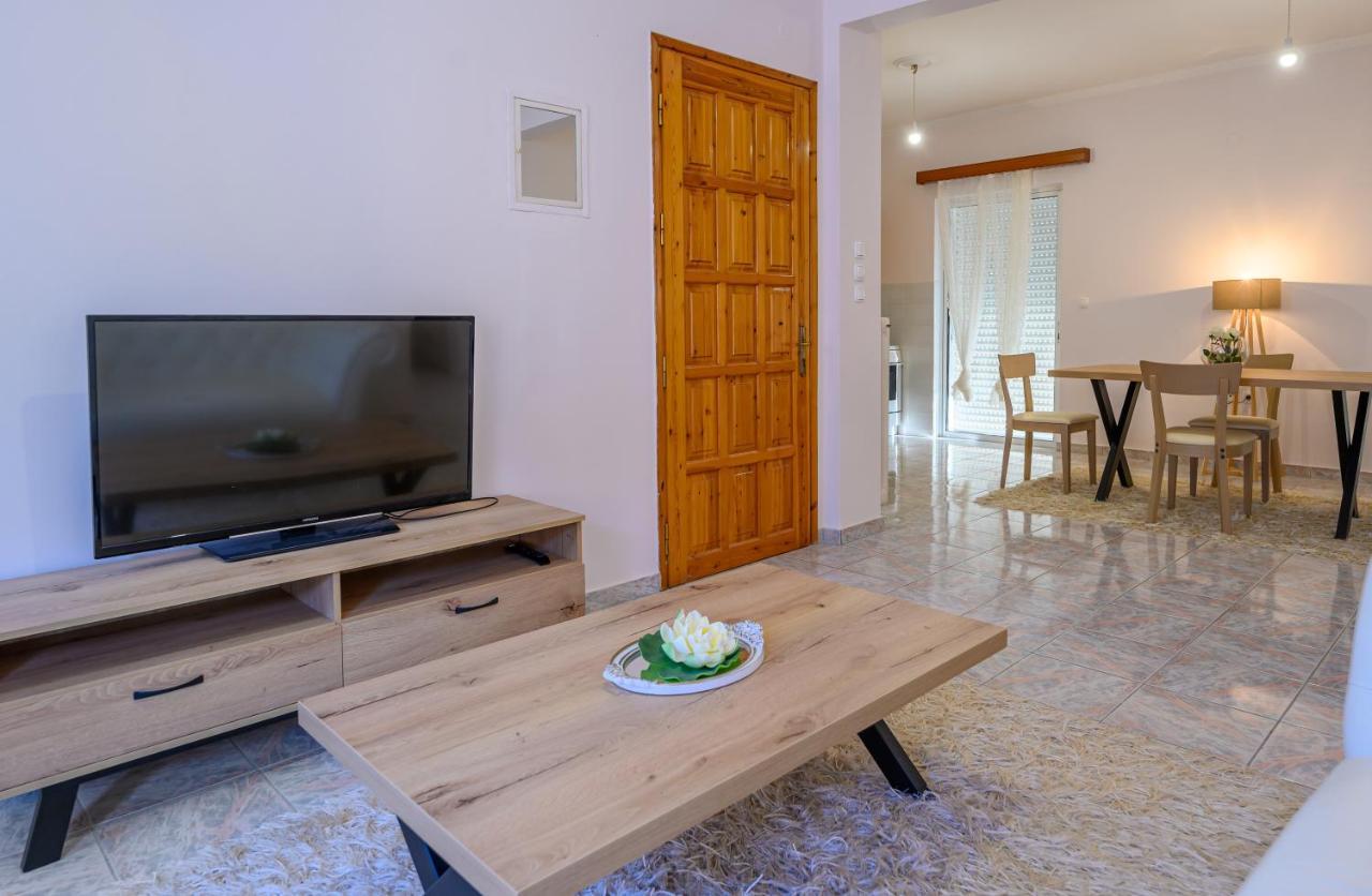 Flower Apartment Preveza Eksteriør bilde